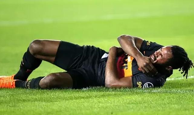 Son olarak Galatasaray forması giyen Luyindama futbolu bıraktığını açıkladı