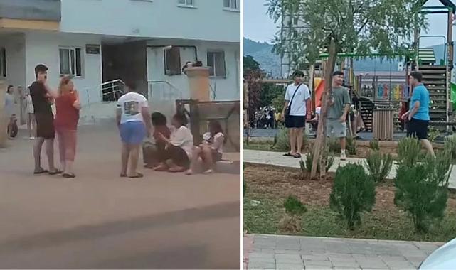 Adana&#039;da art arda 3 deprem! Vatandaşlar panikle kendini sokaklara attı