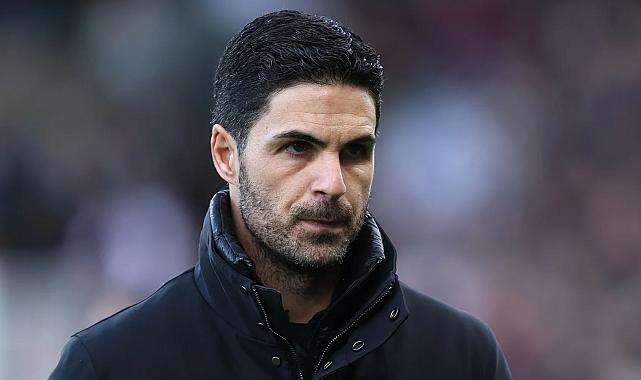 Arsenal Teknik Direktörü Mikel Arteta, kendi futbolcularını gasp ettirdi