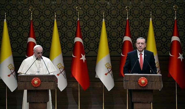 Cumhurbaşkanı Erdoğan, Papa Fransuva ile görüştü: Paris Olimpiyat Oyunları açılışının bir bölümünde sergilenen ahlaksız gösteriler infiale yol açmıştır