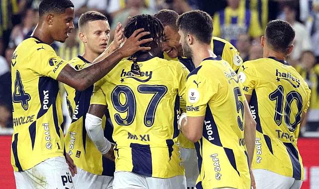 Fenerbahçe evinde Adana Demirspor&#039;u yendi, sezona 3 puanla başladı