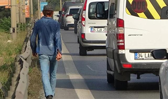 İstanbul E-5&#039;te hergün kilometrelerce yürümesi ile tanınan Selami Selman evinde ölü bulundu!