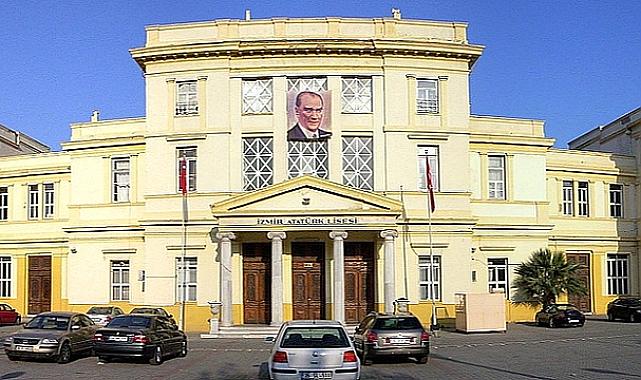 İzmir&#039;de Okul Bahçeleri ve Spor Alanları Satış Listesinde:Tepkiler Büyüyor!