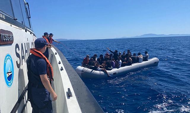 İzmir Karaburun ve Dikili Açıklarında 59 Düzensiz Göçmen Kurtarıldı