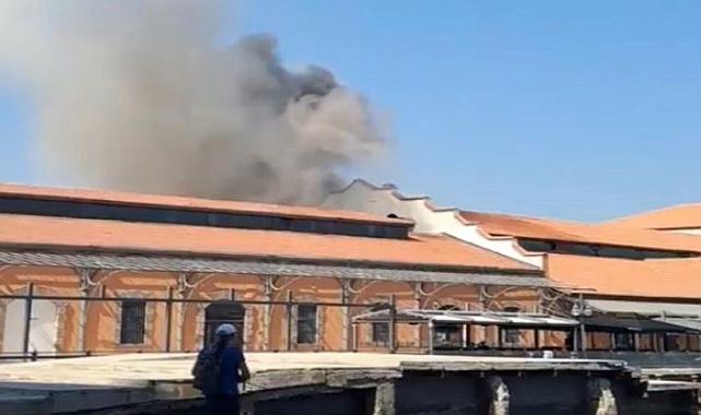 İzmir Konak Pier&#039;de Yangın!
