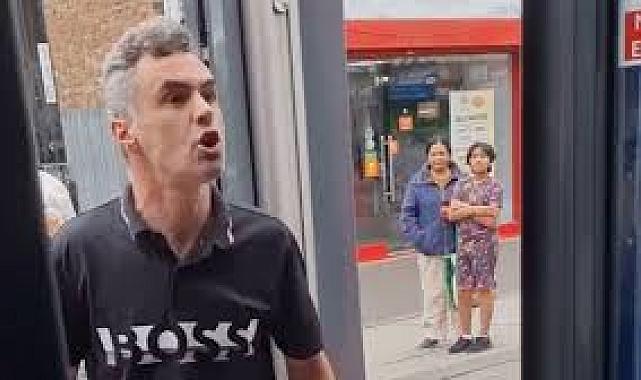 Londra&#039;da bir yolcu, otobüs şoförüne tükürüp Müslümanlara ağır hakaretler etti