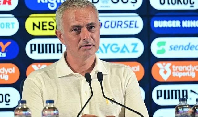 Mourinho&#039;yu deli eden soru: Hala bu soruyu nasıl sorabiliyorsun?