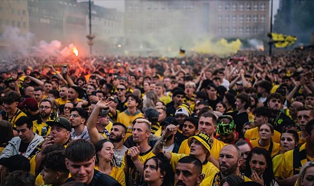 Nuri Şahin'in çalıştırdığı Dortmund'un taraftarları, eşi benzeri görülmemiş bir protestoya hazırlanıyor