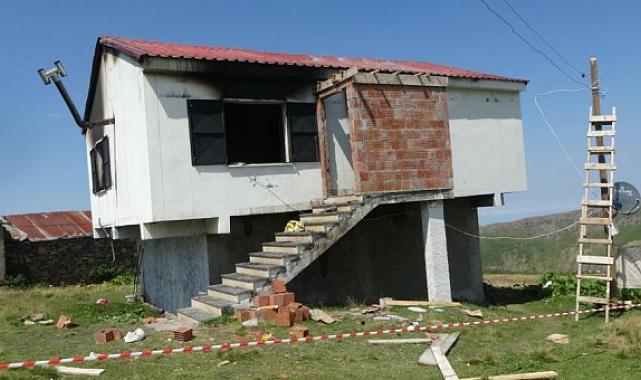 Trabzon&#039;da yayla evinde çıkan yangında 3 kişi hayatını kaybetti: 3 akraba gözaltında!
