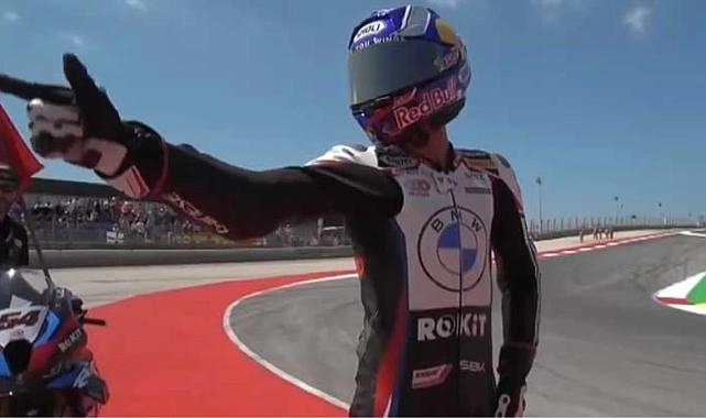 Zafer sonrası Yusuf Dikeç pozu! Toprak Razgatlıoğlu, rekor kırarak tarihe geçti