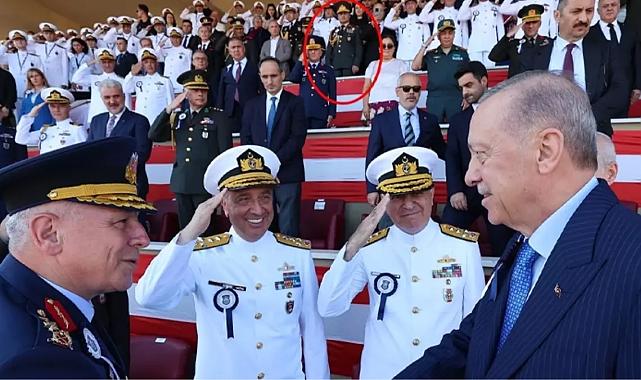 Askerin Erdoğan&#039;a selam vermediği iddia edilmişti! Cumhurbaşkanlığı işin aslını açıkladı