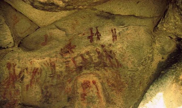 Aydın Söke&#039;de Tarihî Keşif: 8 Bin Yıllık Kaya Resmi ve Bizans Dönemi Kalıntıları Bulundu!