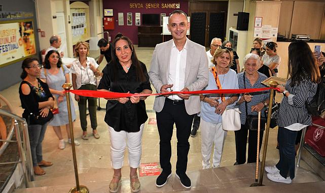 Bornova’da hobi kurslarıyla hayaller gerçeğe dönüşüyor: Emekli Öğretmen İlk Sergisini Açtı