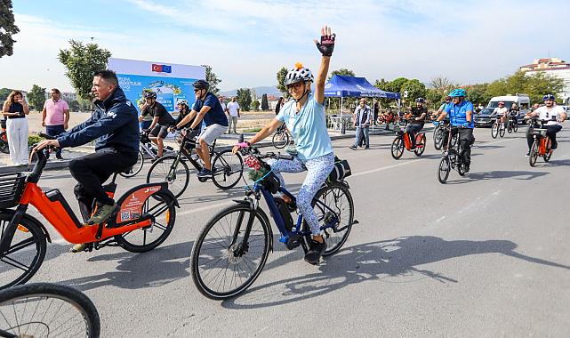 BUCA&#039;DA YOLLAR BİSİKLETLİLERİN OLDU