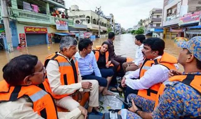 Hindistan&#039;da Şiddetli Yağışlar: 20 Kişi Hayatını Kaybetti