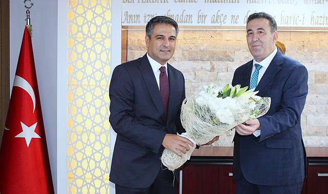 İzmir’de Defterdarlık görev değişimi: Ömer Alanlı görevi devraldı