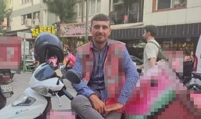 İzmir&#039;de feci kaza: Park halindeki kamyona çarpan kurye hayatını kaybetti