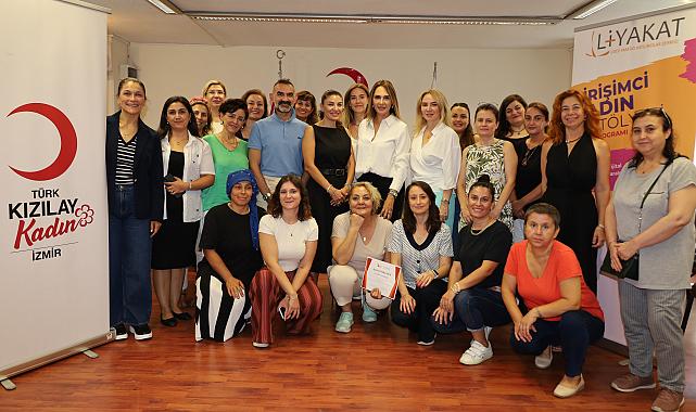 Türk Kızılay İzmir Kadın ve LİYAKAT Derneği el ele büyümeye devam ediyor