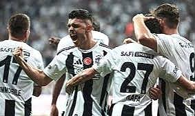 Beşiktaş'ın yıldızı milli takımda sakatlandı