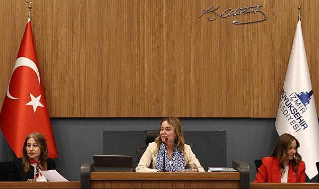 CHP’li meclis üyeleri Başkan Mutlu’ya kazan kaldırdı