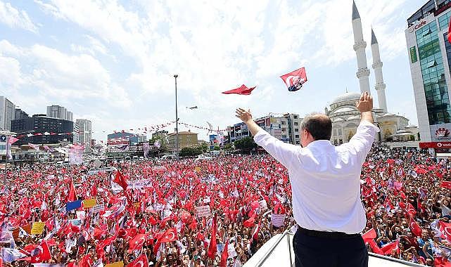 CHP ve DEM Parti, Esenyurt&#039;ta Ahmet Özer için ortak miting yapıyor