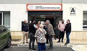 Etiler&#039;de bir lisede öğretmen tartıştığı okul müdürüne silah çekti