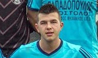 Genç futbolcu otomobilin içinde yanarak can verdi