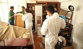 Konak’ta bir evden 10 ton atık çıktı