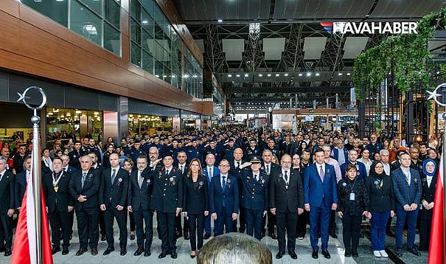 Atatürk, 10 Kasım&#039;da İstanbul Sabiha Gökçen&#039;de özel bir hologram gösterisiyle anıldı