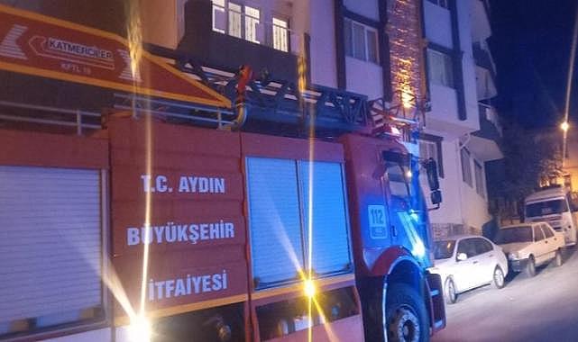 Aydın&#039;da gece yarısı panik anları: Kızları kapıyı açmayınca mahalle ayağa kalktı, itfaiye eve girdi