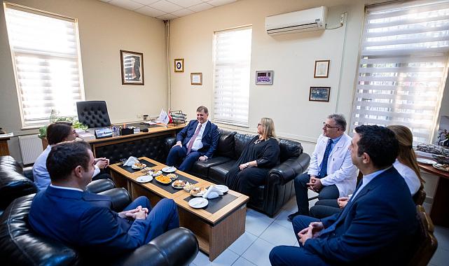 Başkan Tugay’dan Eşrefpaşa Hastanesi incelemesi