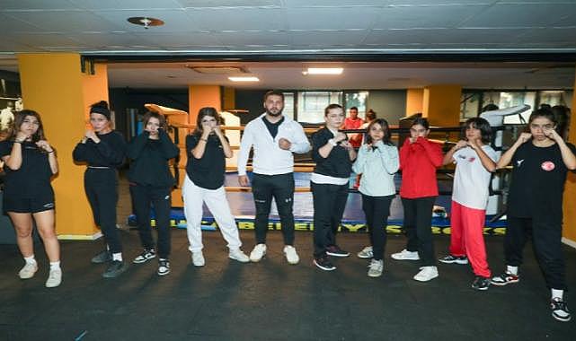 Buca Belediyesi&#039;nden kadınlar için ücretsiz savunma dersleri