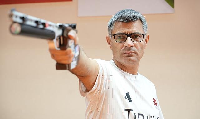 Dünyaca ünlü isim Yusuf Dikeç&#039;e benzemek için her şeyi yaptı