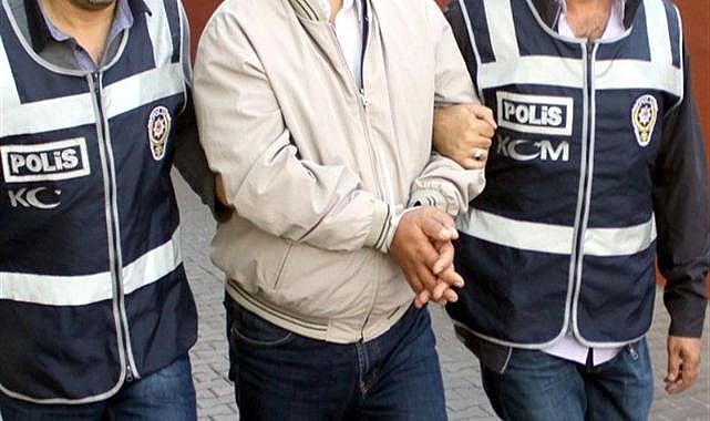 İzmir&#039;de nitelikli dolandırıcılık operasyonunda 5 şüpheli tutuklandı