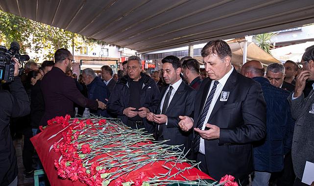Selçuk Ayhan son yolculuğuna uğurlandı