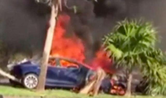 Toronto&#039;da Tesla faciası: Elektronik kapılar açılmayınca 4 genç yanarak hayatını kaybetti