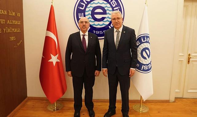 YÖK üyesi Prof. Dr. Mahmut Ak, Ege Üniversitesi&#039;ni ziyaret etti