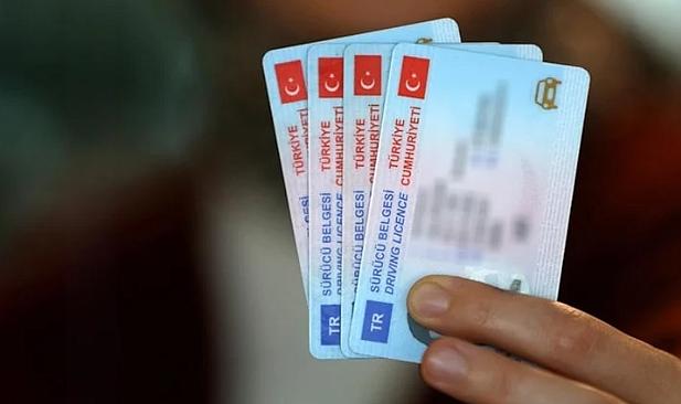 Bakanlık duyurdu: Tüm ehliyetlerde yeni dönem 1 Ocak&#039;ta başlıyor