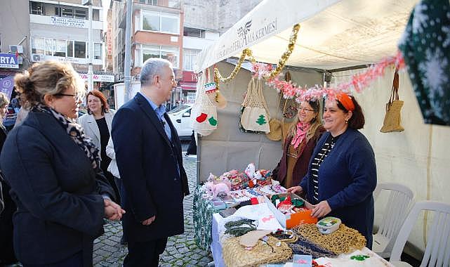 Bergama Belediyesi Üreten Kadınlar İçin Yeni Yıl Pazarı Kurdu