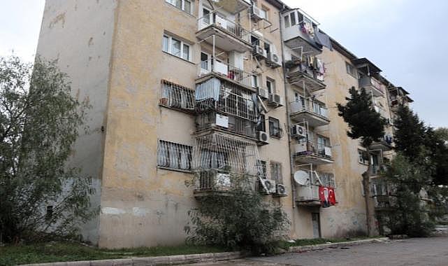 Buca Belediyesi sosyal konutlarda kentsel dönüşüm tepkisine yanıt verdi: Tüm hak sahiplerinin imzasını bekliyoruz