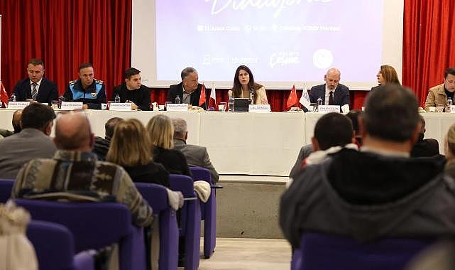 Çeşme’de Başkan Denizli, esnafla buluştu