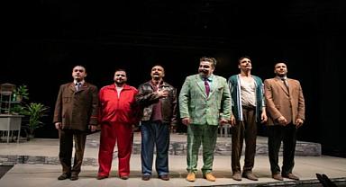 Çok Tuhaf Soruşturma oyununun prömiyeri yapıldı