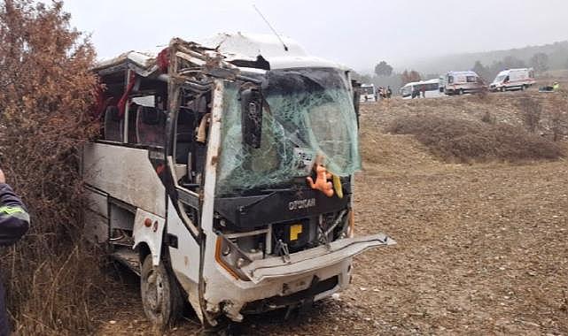 Emet’te işçi servisi devrildi: 1 ölü 8 yaralı