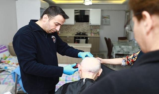 Evde Kişisel Bakım Hizmeti vatandaşların yüzünü güldürmeye devam ediyor