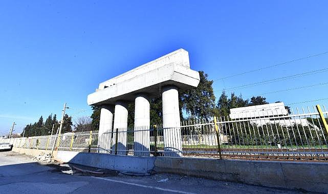 Hava Eğitim Yolu Taşıt Üst Geçidi’nde son viraj