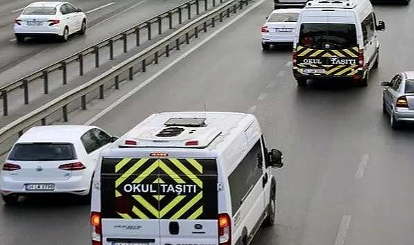 İstanbul Valiliğinden okul saatlerine yılbaşı düzenlemesi