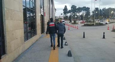 İzmir'de terör örgütü üyelerine operasyon: 5 gözaltı