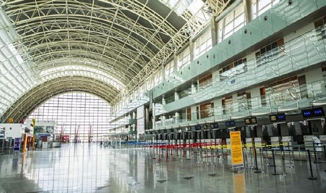 İzmir&#039;in Kasım ayı havayolu raporu açıklandı: 832 bin 791 yolcu havayolu kullandı