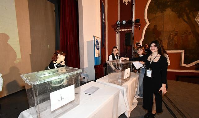 İzmir Kent Konseyi Gençlik Meclisi 16. Seçimli Genel Kurulu yapıldı