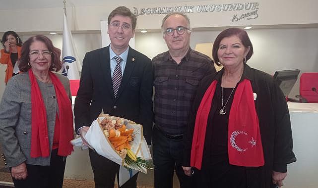 “Kadını dişi değil, kişi olarak görün.”